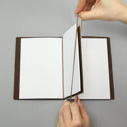 TRAVELER'S Notebook Passport Size Refill - 011 Connecting Rubber Bands