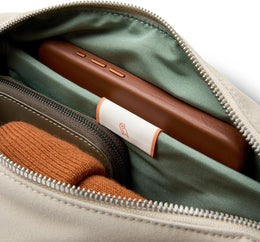 Bellroy Classic Sling  5L - Tahini