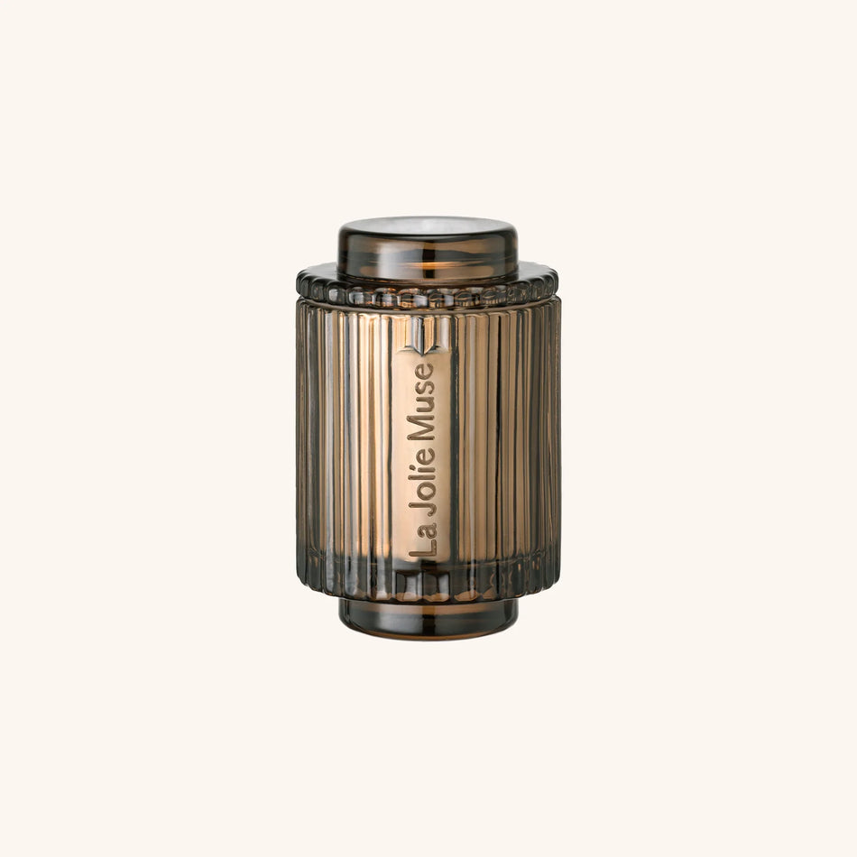 La Jolie Muse - Amelie - Hearth & Velvet Flames 3oz Candle