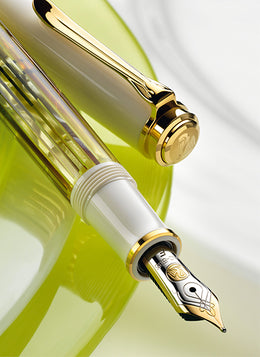 Pelikan Souverän M400 Fountain Pen - Tortoiseshell-White
