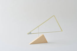 Moving sculpture Plant dyed Aluminum | Sail away: Green