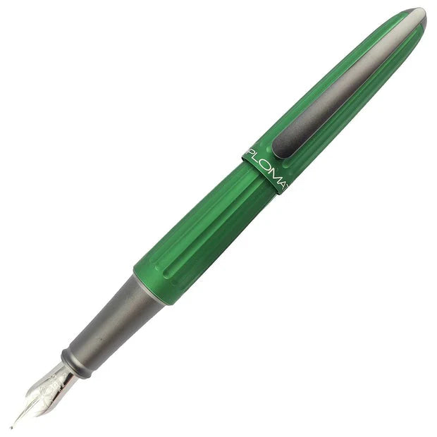 Diplomat Aero Fountain Pen - Green