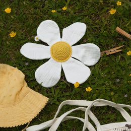 MyuM Flower Lovie & Rattle