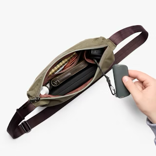 Bellroy Laneway Crescent Bag 2.5L - Sea Kelp