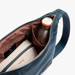 Bellroy Laneway Crescent Bag 7L - Blue Steel