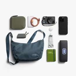 Bellroy Laneway Crescent Bag 2.5L - Blue Steel