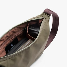 Bellroy Laneway Crescent Bag 2.5L - Sea Kelp