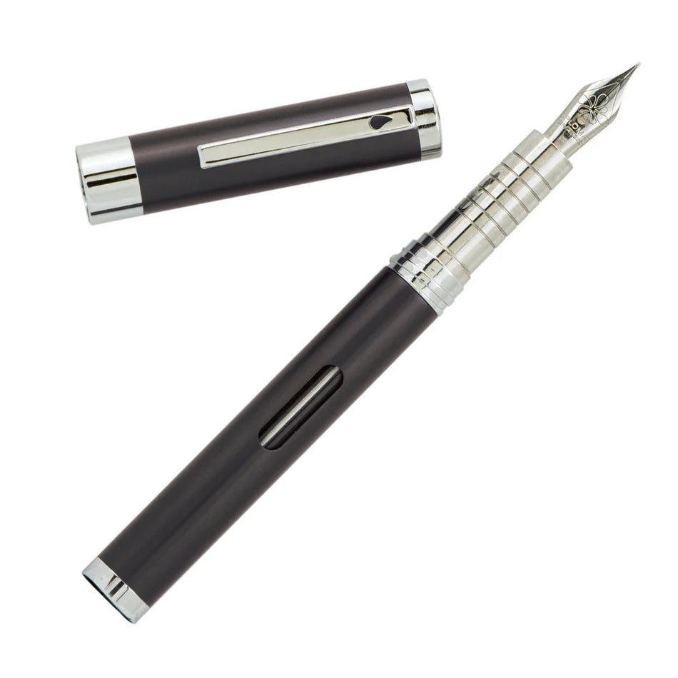 Diplomat Nexus Fountain Pen - Black/Chrome