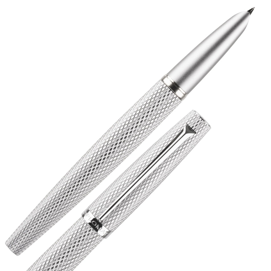 Diplomat Viper Fountain Pen Silver Guilloche - Fine/Medium