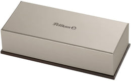 Pelikan Souverän M1000 Fountain Pen - Black and Gold